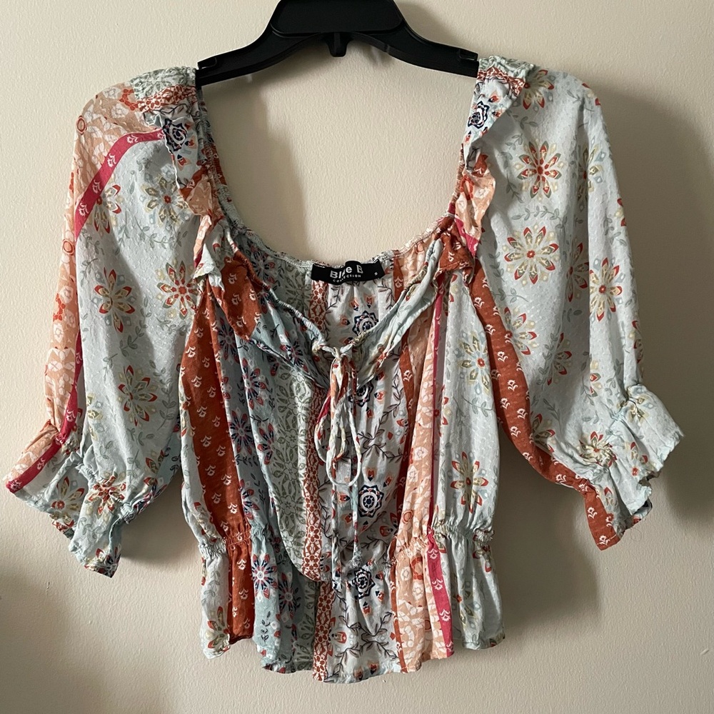 New Blue B Collection Multicolor Floral Crop Blouse